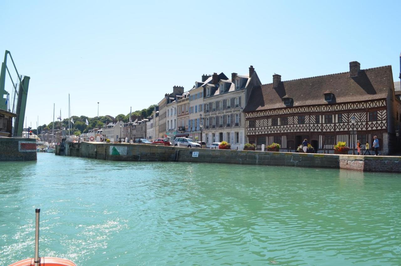 Appartement Le Phare Au Pied Du Port Saint-Valery-en-Caux Buitenkant foto